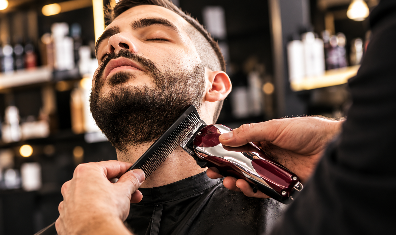 Professionelle Bartpflege und Konturenschnitt